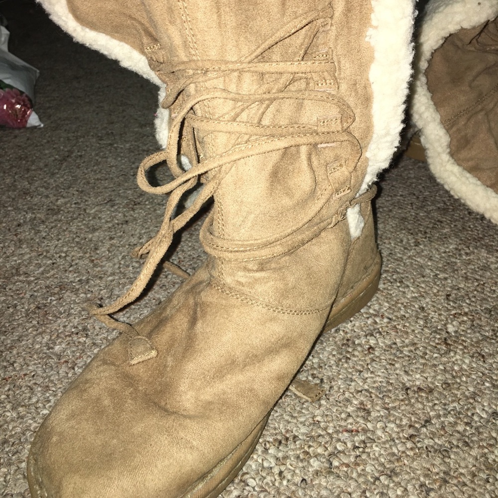 Fur boots